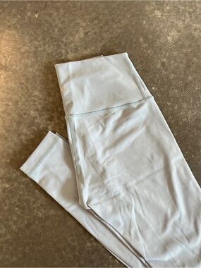 Lululemon Wunder Under Leggings - Light Blue